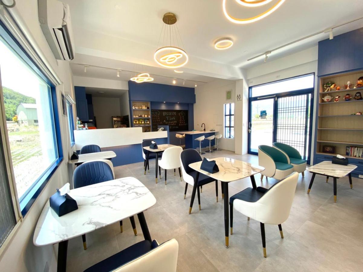 Blue And White Style Holiday B&B Guanshan Εξωτερικό φωτογραφία