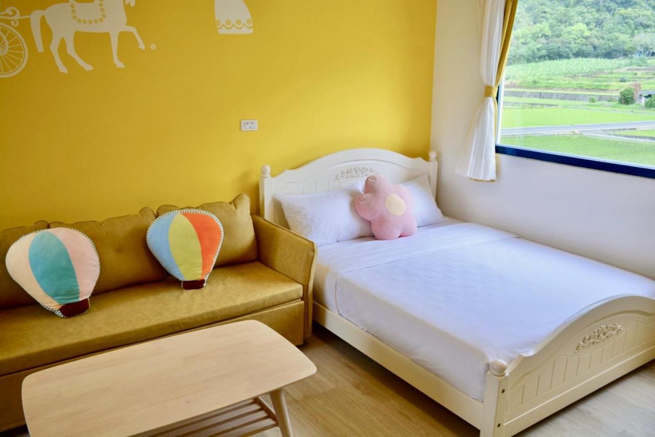 Blue And White Style Holiday B&B Guanshan Εξωτερικό φωτογραφία
